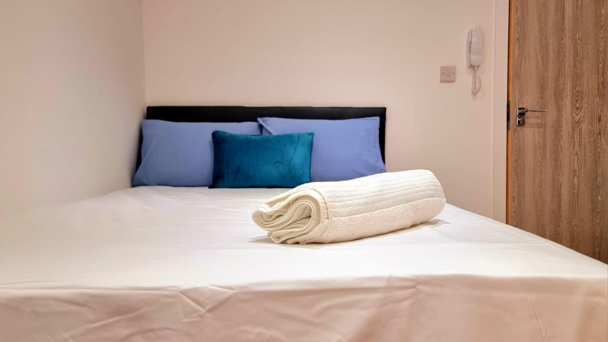 Brand New Collection Of Studios Close To Tube Station Londres Exterior foto